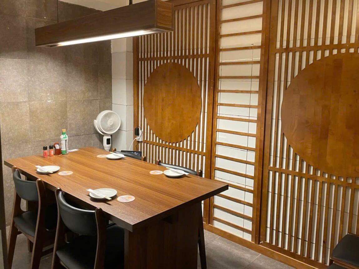 ベトナム,ホーチミン,くわ,恵比寿,宮崎地鶏,焼き鳥,鶏たたき,九州,チキン南蛮,,,,