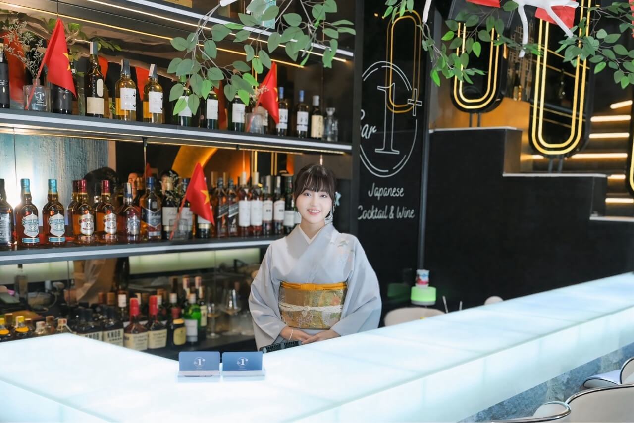 ハノイ,リンラン.日本人が安心して行けるバー,カラオケ,日本人に人気のカラオケ,ワンプラス